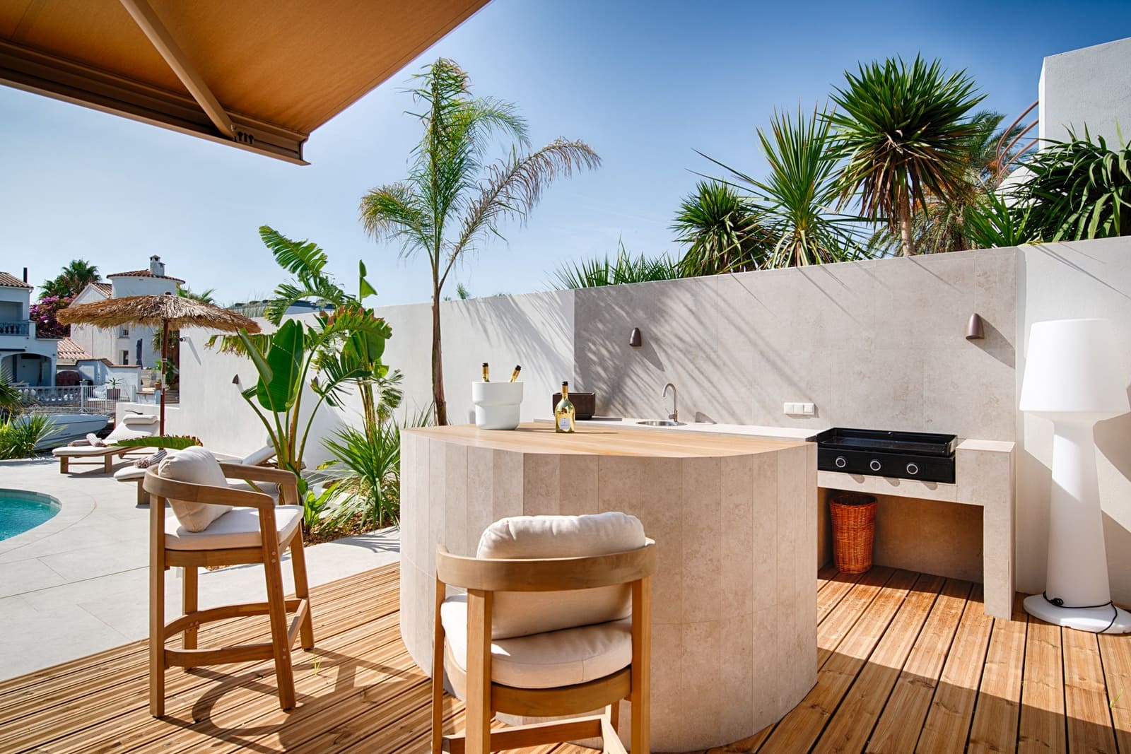 4 sovrum Villa till salu i Empuriabrava med pool garage - 1 890 000 € (Ref: 9256380)