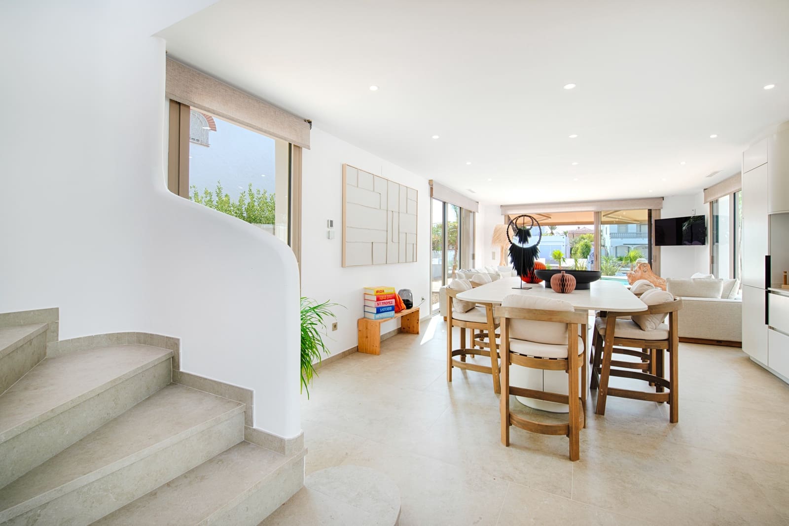 4 sovrum Villa till salu i Empuriabrava med pool garage - 1 890 000 € (Ref: 9256380)