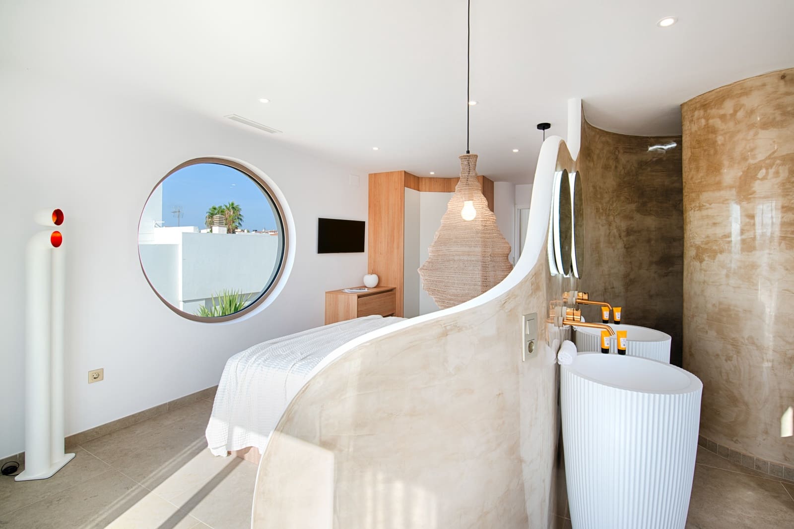 4 sovrum Villa till salu i Empuriabrava med pool garage - 1 890 000 € (Ref: 9256380)