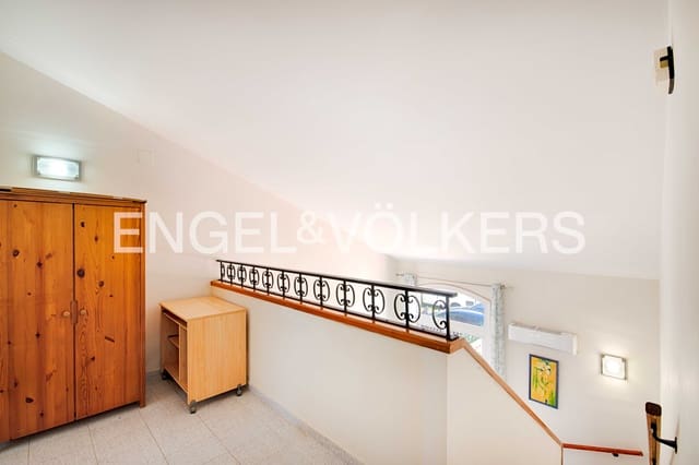 2 slaapkamer Huis te koop in Empuriabrava, Castelló d'Empúries met garage - € 259.000 (Ref: 9261989)