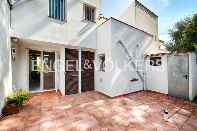2 slaapkamer Huis te koop in Empuriabrava, Castelló d'Empúries met garage - € 259.000 (Ref: 9261989)