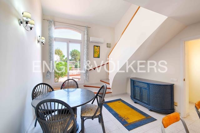 2 slaapkamer Huis te koop in Empuriabrava, Castelló d'Empúries met garage - € 240.000 (Ref: 9261989)