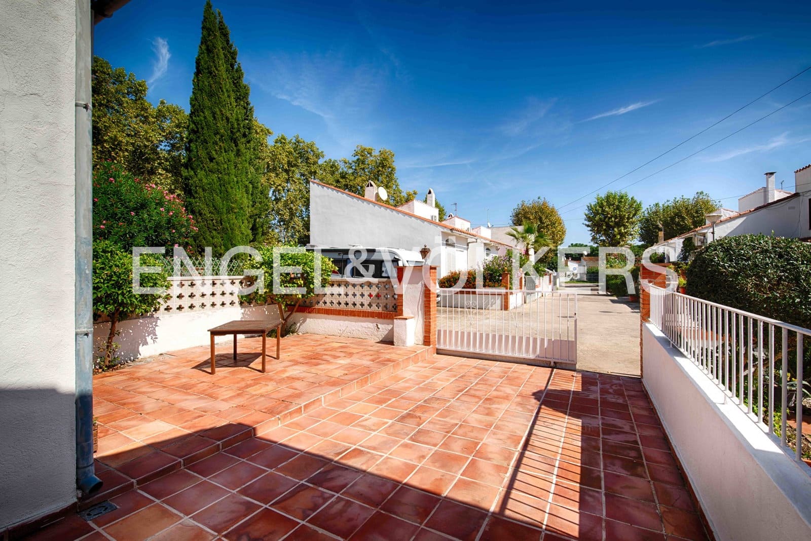 2 chambre Maison de Ville à vendre à Empuriabrava avec garage - 240 000 € (Ref: 9261989)