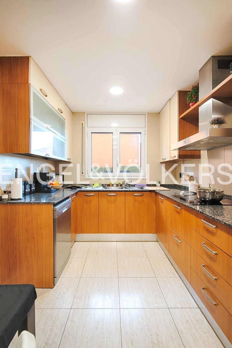 3 soveværelse Byhus til salg i El Far d'Emporda med garage - € 435.000 (Ref: 9267606)