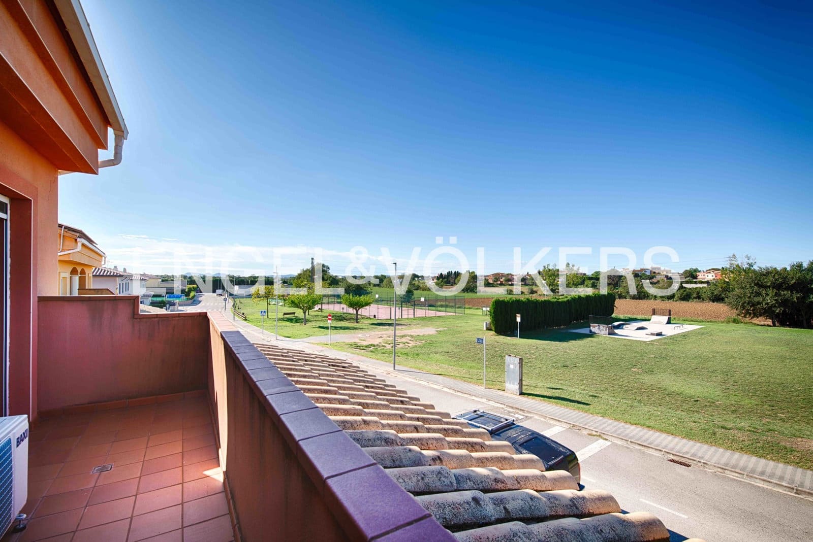 3 soveværelse Byhus til salg i El Far d'Emporda med garage - € 435.000 (Ref: 9267606)