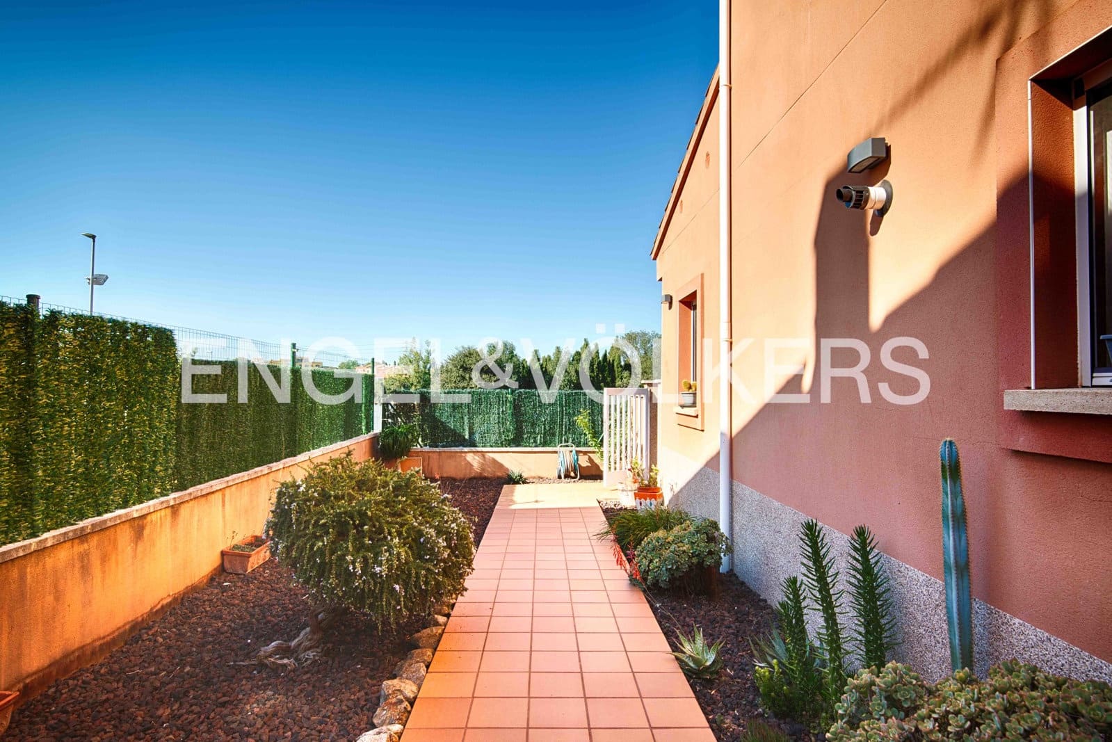 3 soveværelse Byhus til salg i El Far d'Emporda med garage - € 435.000 (Ref: 9267606)
