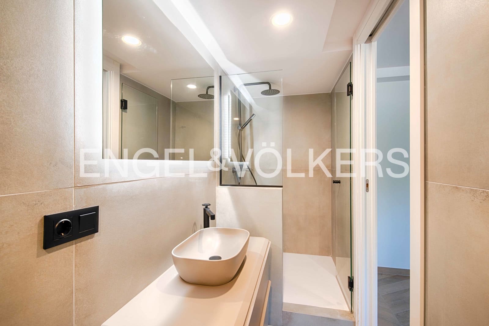 4 chambre Villa/Maison à vendre à Navata avec piscine garage - 3 090 000 € (Ref: 9267842)