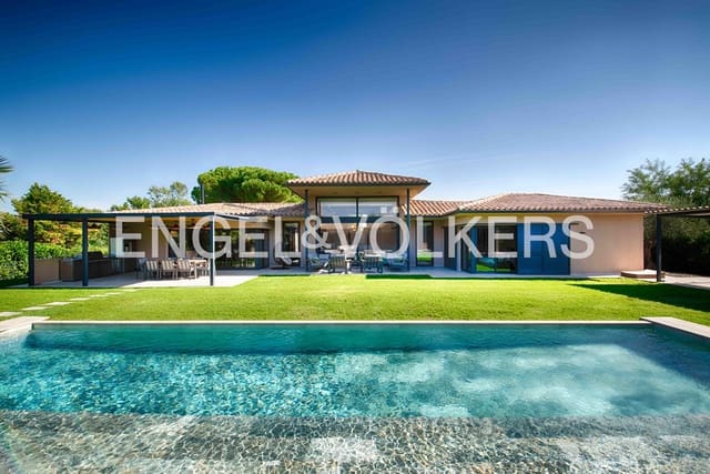 Chalet de 4 habitaciones en Navata en venta con piscina garaje - 3.090.000 € (Ref: 9267842)