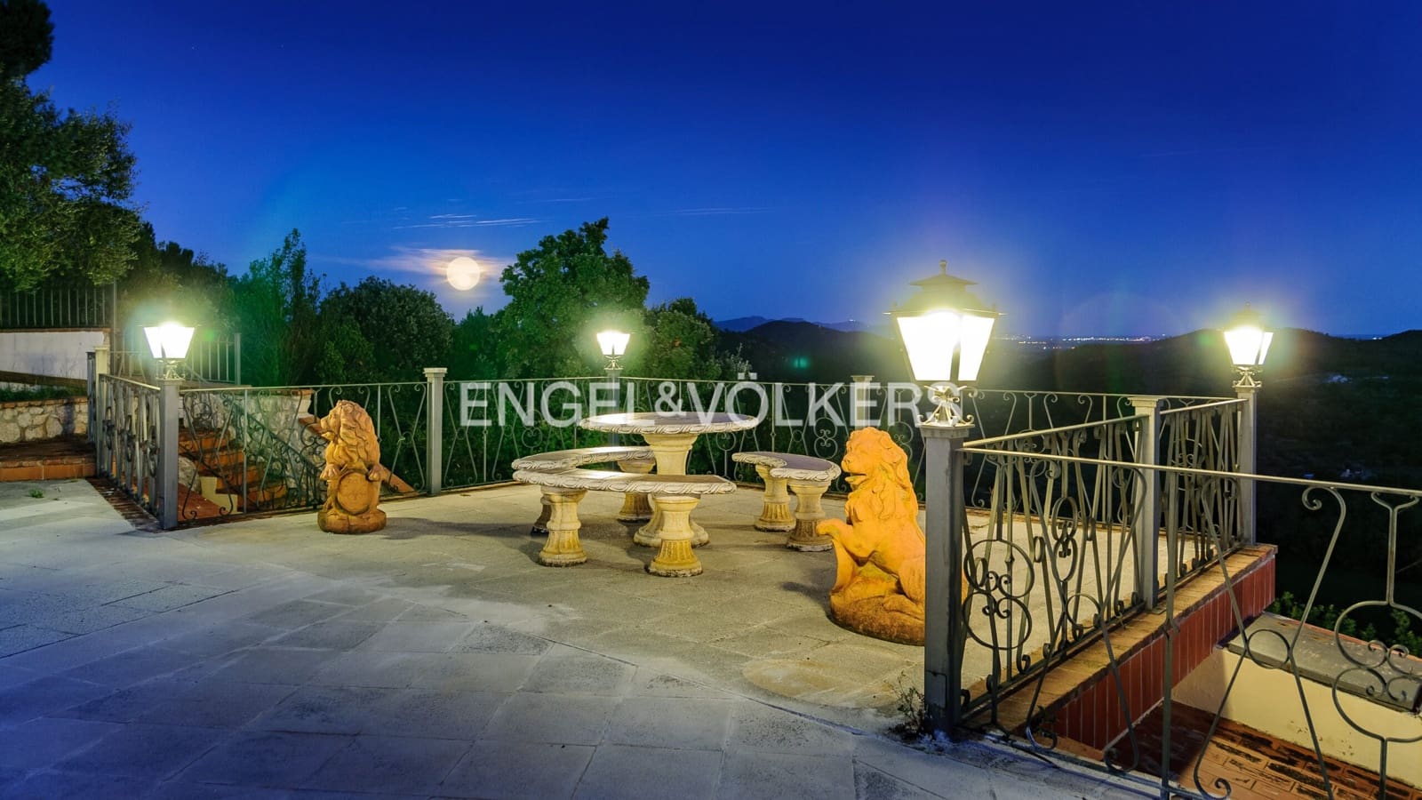 12 slaapkamer Finca/Landhuis te koop in Darnius met zwembad garage - € 3.500.000 (Ref: 9271776)