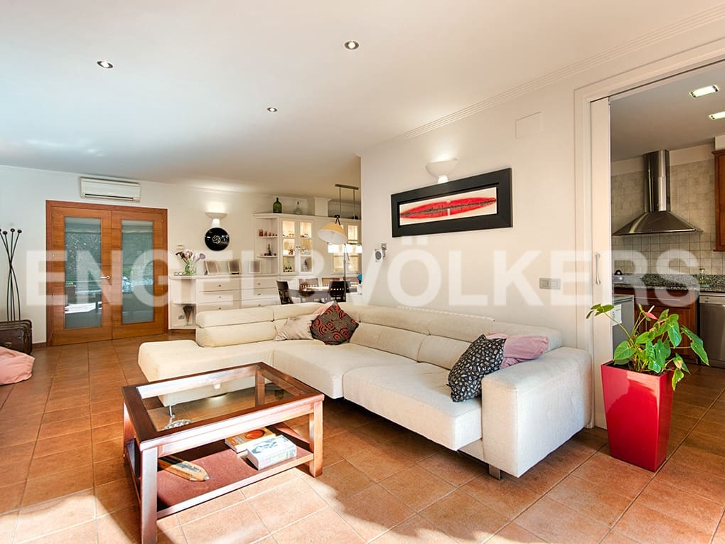 4 sypialnia Dom szeregowy na sprzedaż w Figueres z garażem - 530 000 € (Ref: 9283468)