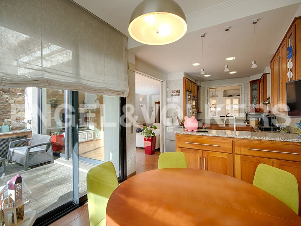 4 sypialnia Dom szeregowy na sprzedaż w Figueres z garażem - 530 000 € (Ref: 9283468)