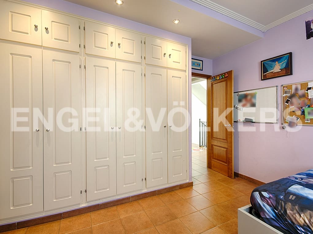 4 sypialnia Dom szeregowy na sprzedaż w Figueres z garażem - 530 000 € (Ref: 9283468)