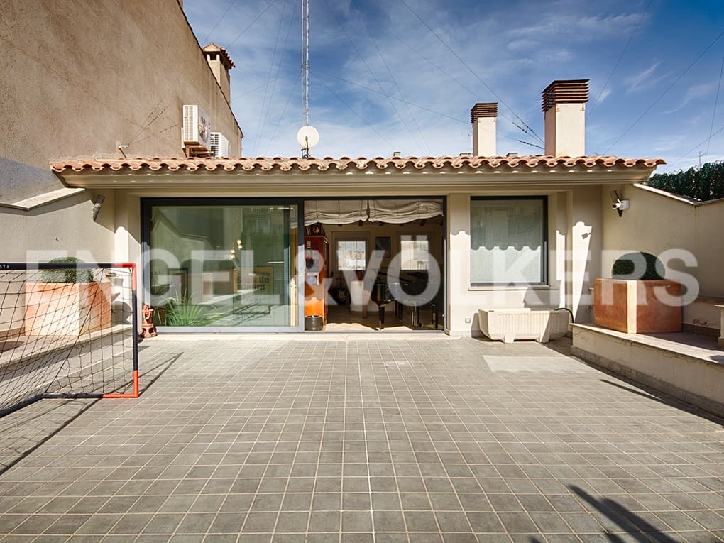 4 sypialnia Dom szeregowy na sprzedaż w Figueres z garażem - 530 000 € (Ref: 9283468)