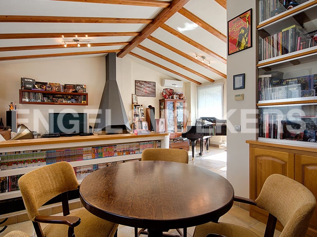 4 sypialnia Dom szeregowy na sprzedaż w Figueres z garażem - 530 000 € (Ref: 9283468)