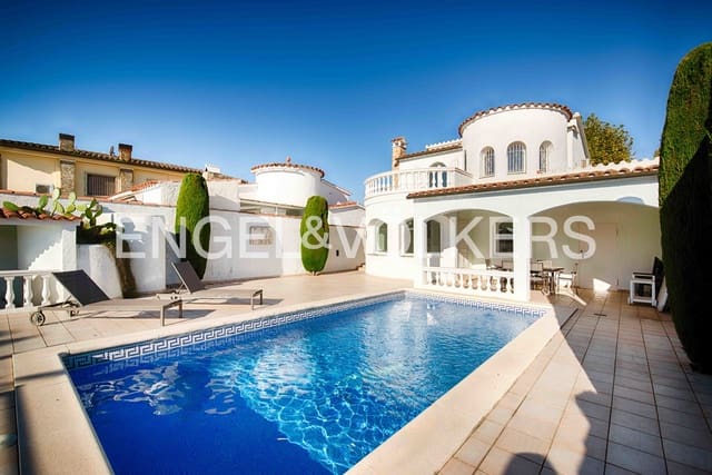 6 Zimmer Villa zu verkaufen in Empuriabrava, Castelló d'Empúries mit Pool Garage - 1.050.000 € (Ref: 9283556)