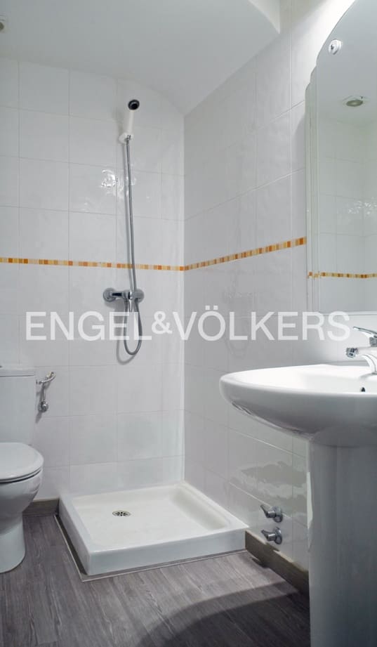 5 soveværelse Rækkehus til salg i Vilamaniscle med garage - € 359.000 (Ref: 9298871)