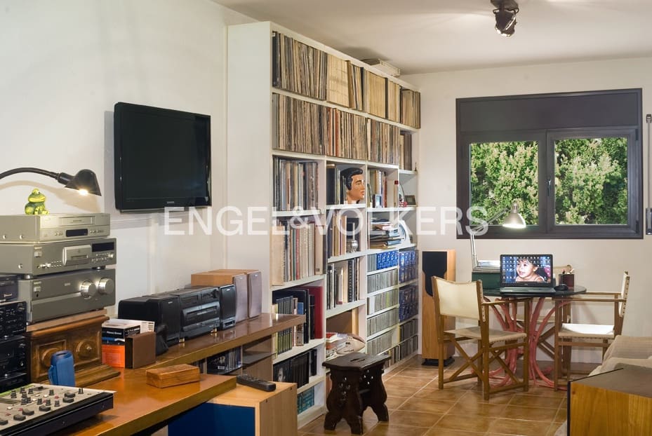 5 soveværelse Rækkehus til salg i Vilamaniscle med garage - € 359.000 (Ref: 9298871)