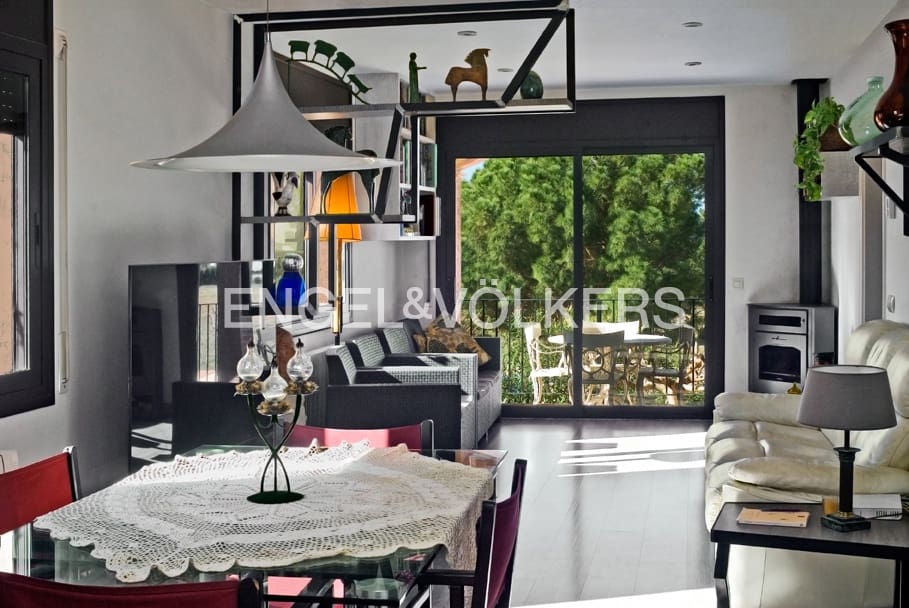 5 soveværelse Rækkehus til salg i Vilamaniscle med garage - € 359.000 (Ref: 9298871)