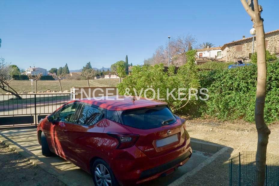 5 soveværelse Rækkehus til salg i Vilamaniscle med garage - € 359.000 (Ref: 9298871)