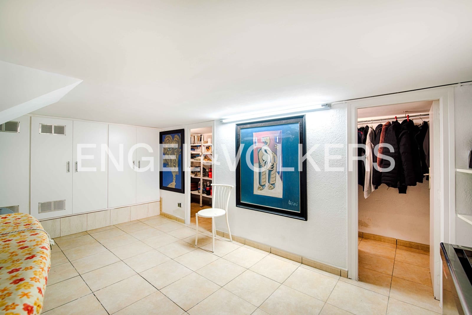 4 sovrum Villa till salu i Avinyonet de Puigventos med pool garage - 480 000 € (Ref: 9307005)