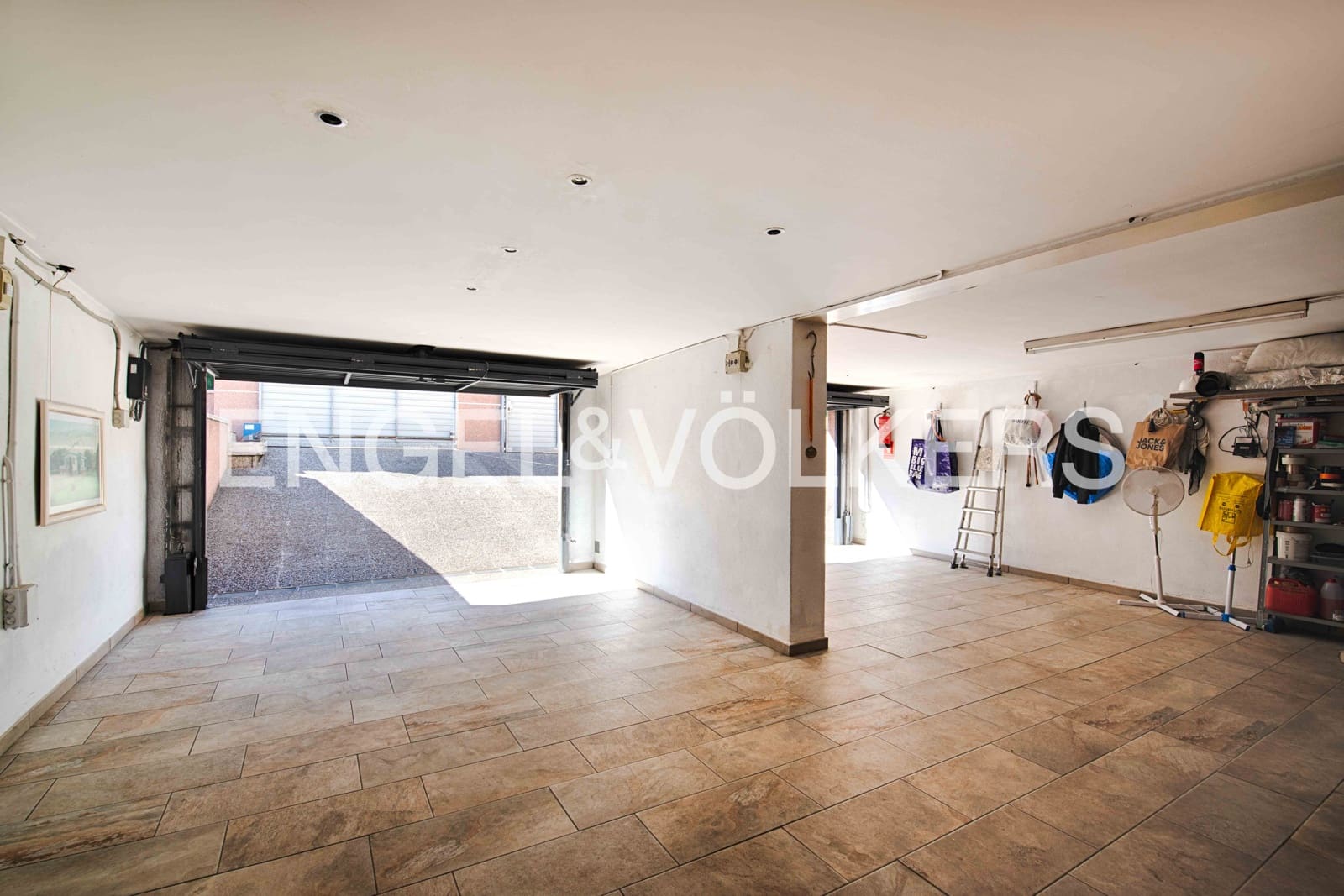 4 sovrum Villa till salu i Avinyonet de Puigventos med pool garage - 480 000 € (Ref: 9307005)