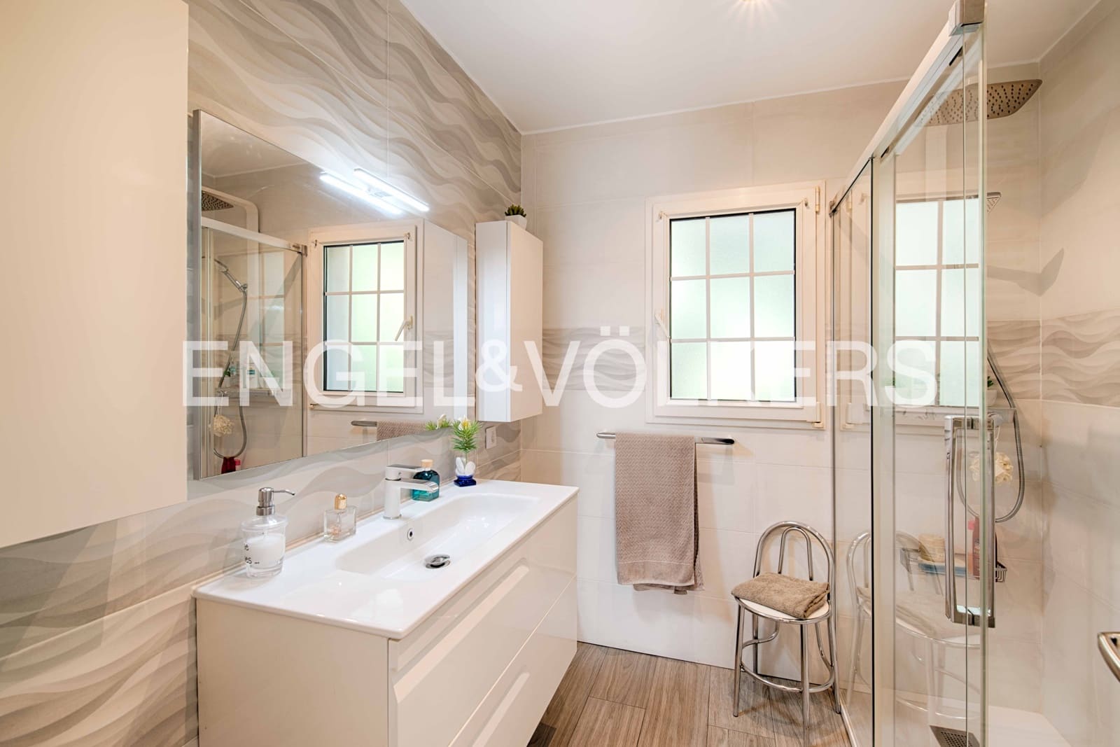 4 sovrum Villa till salu i Avinyonet de Puigventos med pool garage - 480 000 € (Ref: 9307005)