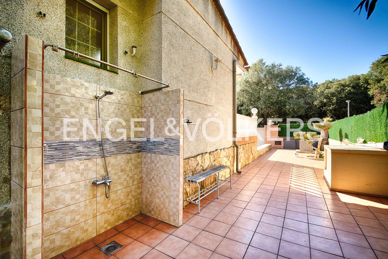 4 sovrum Villa till salu i Avinyonet de Puigventos med pool garage - 480 000 € (Ref: 9307005)