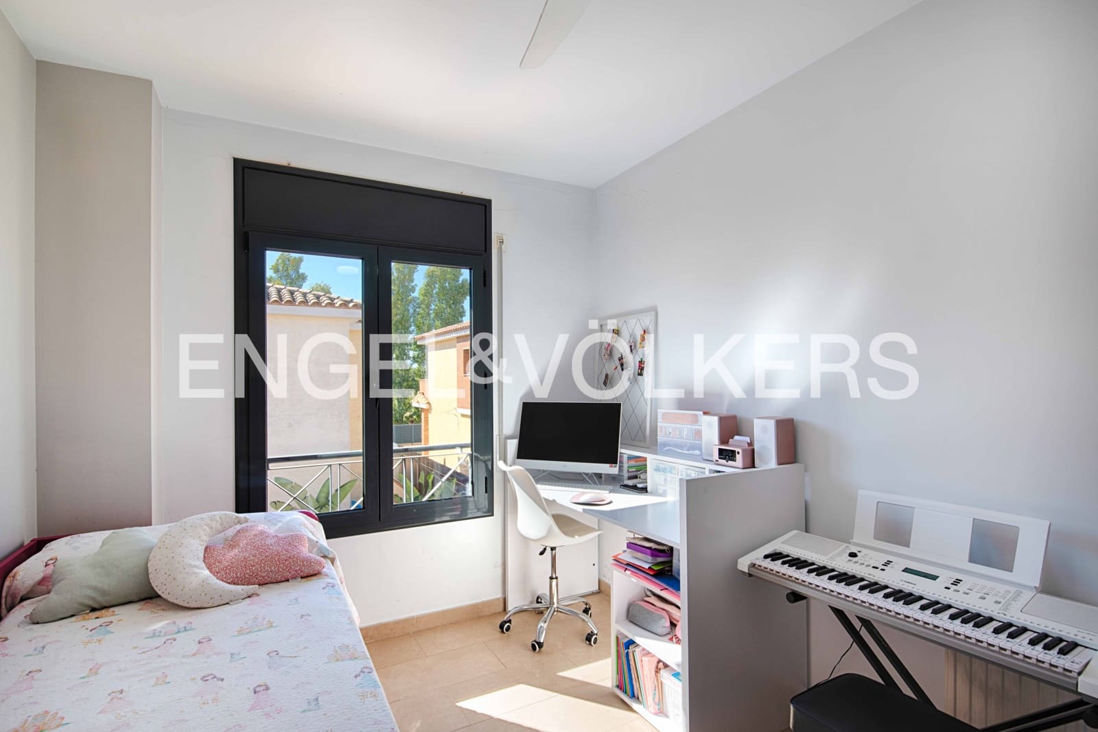 4 makuuhuone Huvila myytävänä paikassa Empuriabrava mukana uima-altaan 
autotalli - 490 000 € (Ref: 9314663)