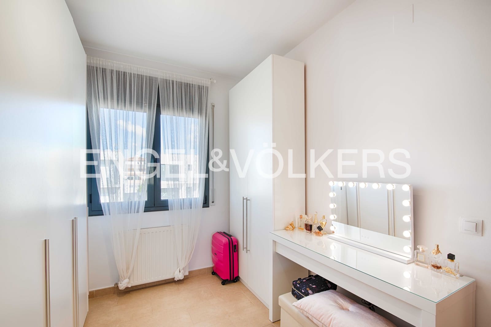 4 makuuhuone Huvila myytävänä paikassa Empuriabrava mukana uima-altaan 
autotalli - 490 000 € (Ref: 9314663)