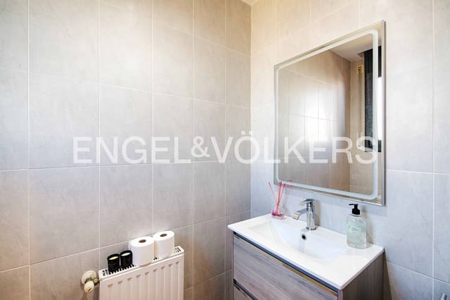 4 makuuhuone Huvila myytävänä paikassa Empuriabrava, Castelló d'Empúries mukana uima-altaan 
autotalli - 490 000 € (Ref: 9314663)