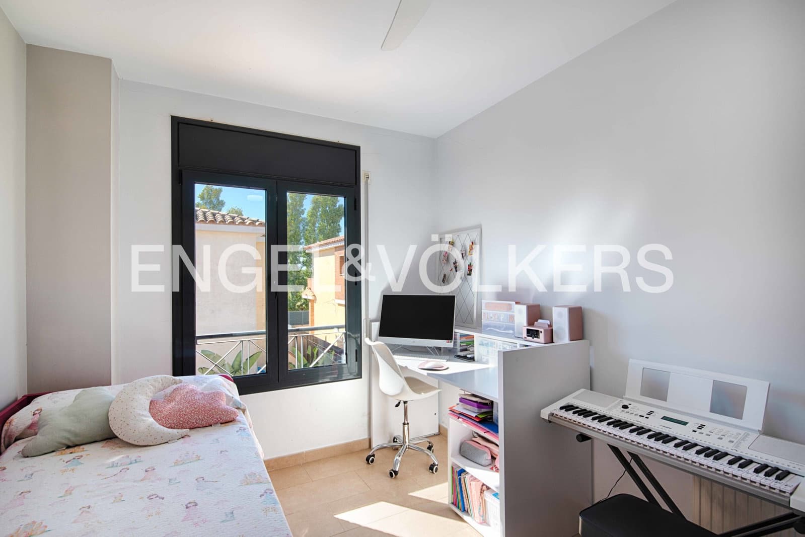 4 quarto Moradia para venda em Empuriabrava com piscina garagem - 470 000 € (Ref: 9314663)