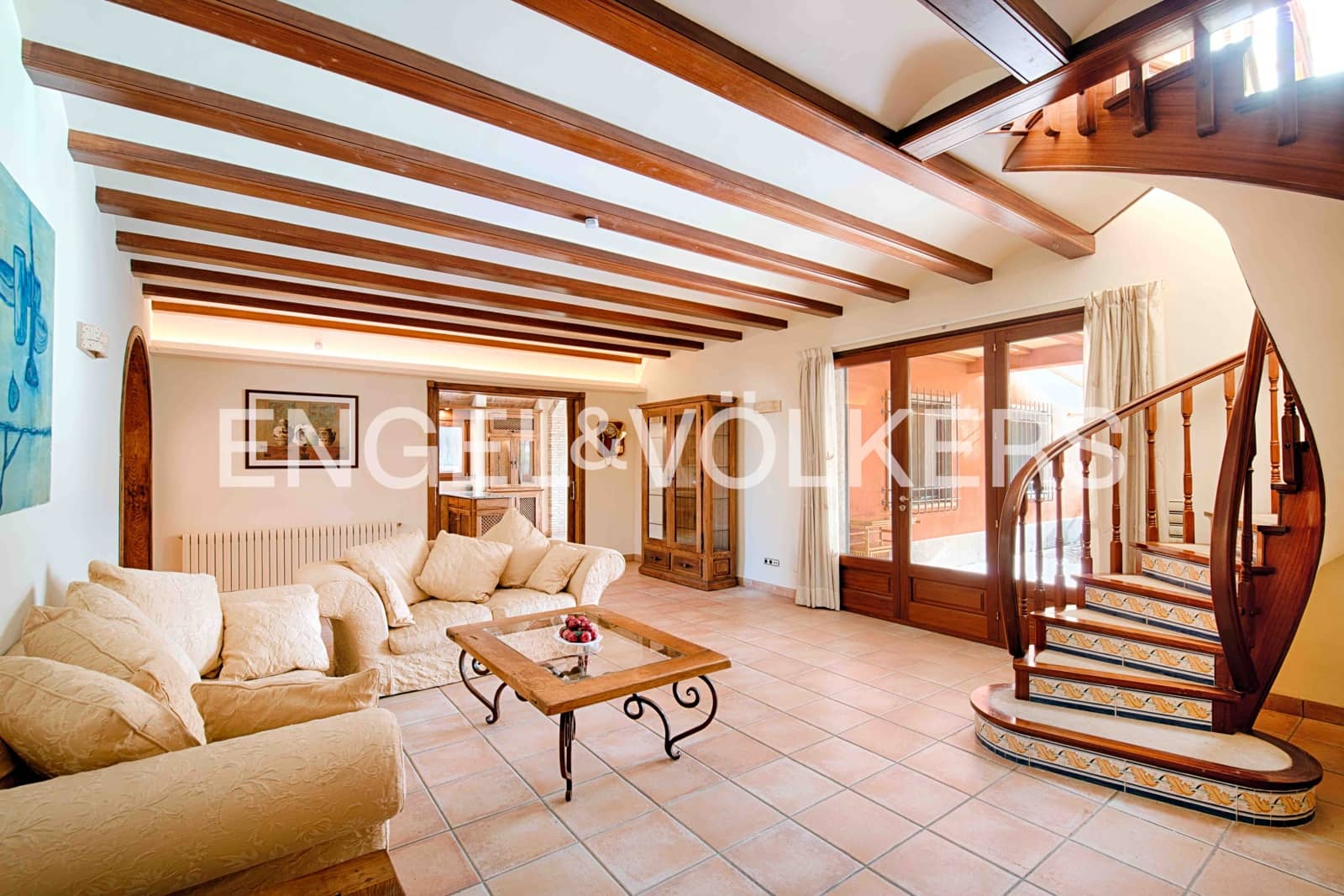 5 bedroom Villa for sale in Empuriabrava with pool garage - € 2,300,000 (Ref: 9340355)