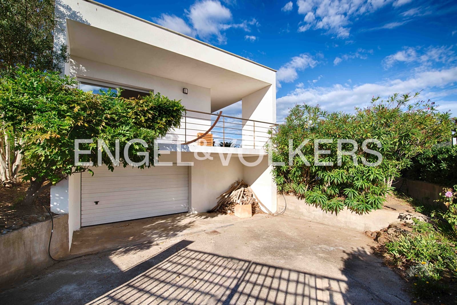 3 bedroom Villa for sale in El Port de la Selva with pool garage - € 935,000 (Ref: 9343640)