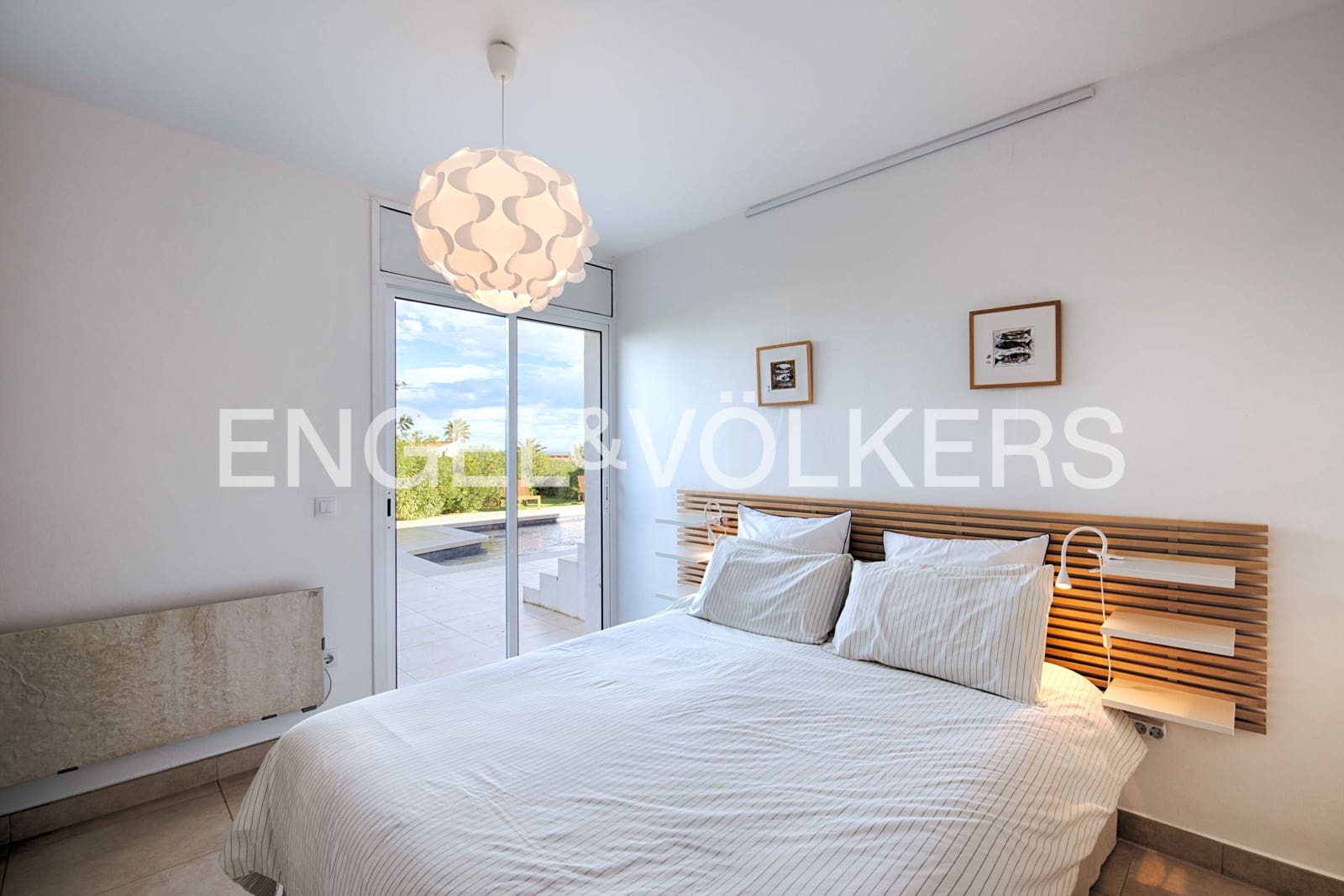 3 bedroom Villa for sale in El Port de la Selva with pool garage - € 935,000 (Ref: 9343640)