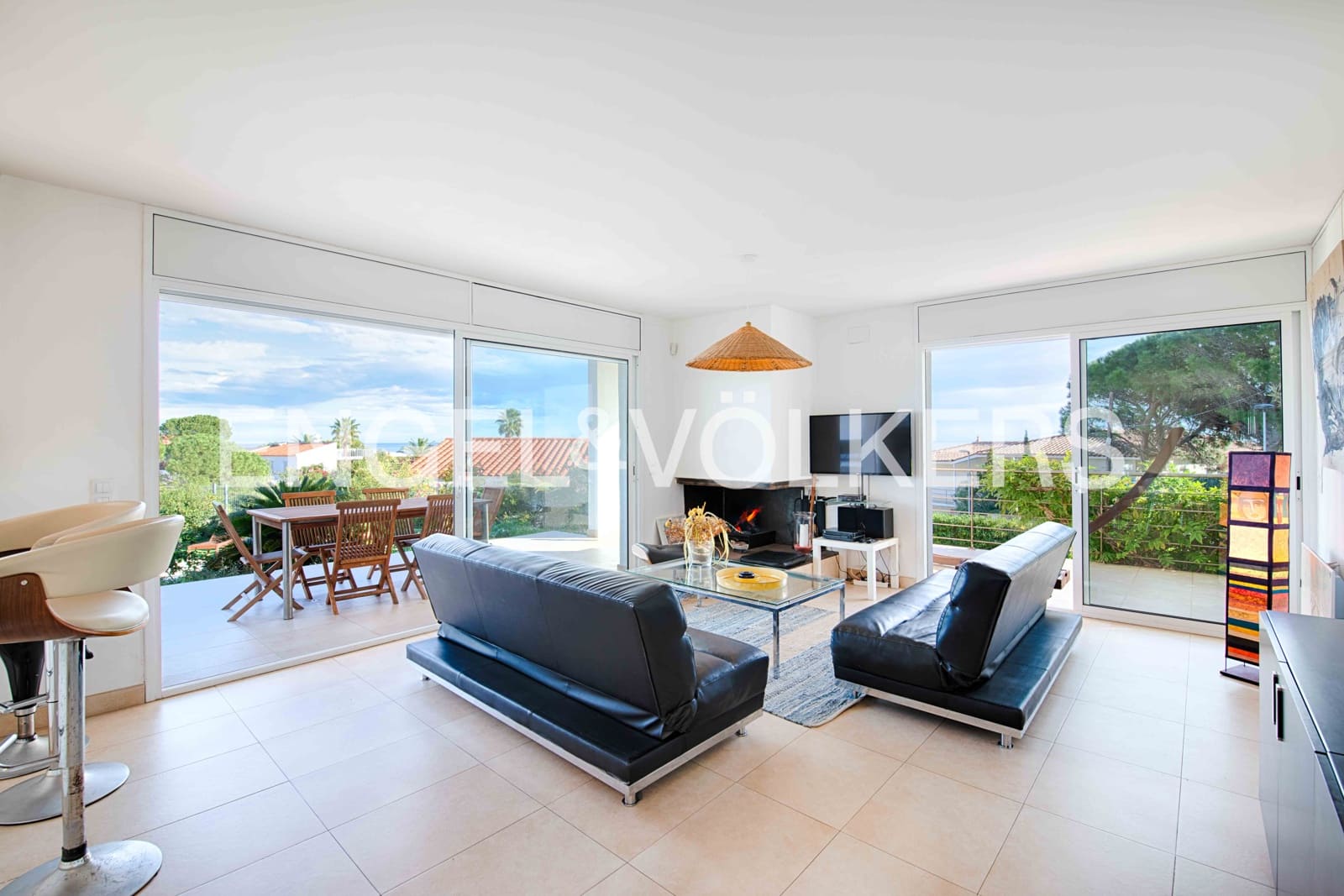 3 bedroom Villa for sale in El Port de la Selva with pool garage - € 935,000 (Ref: 9343640)