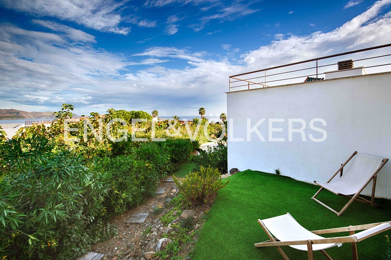 3 bedroom Villa for sale in El Port de la Selva with pool garage - € 935,000 (Ref: 9343640)