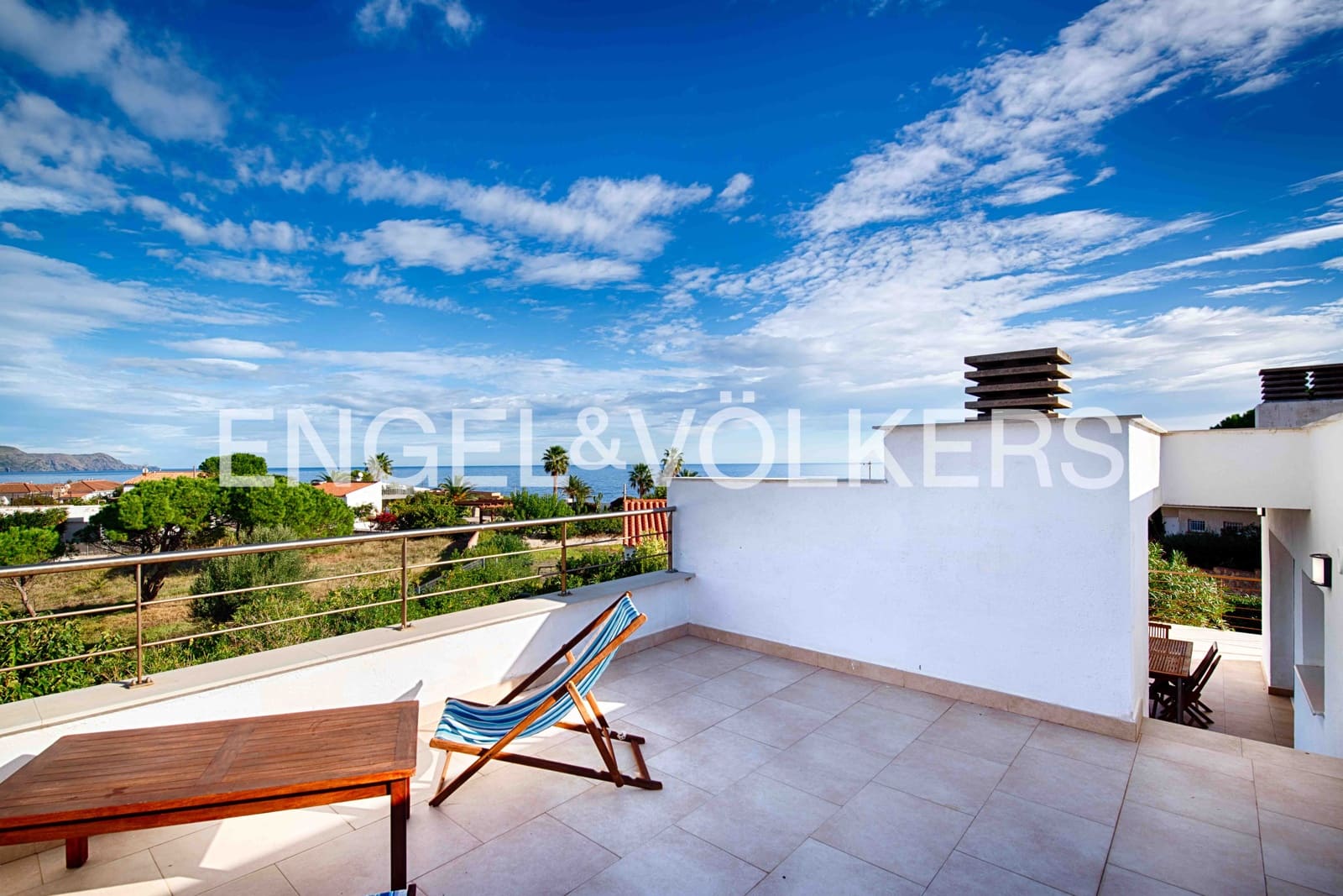 3 bedroom Villa for sale in El Port de la Selva with pool garage - € 935,000 (Ref: 9343640)