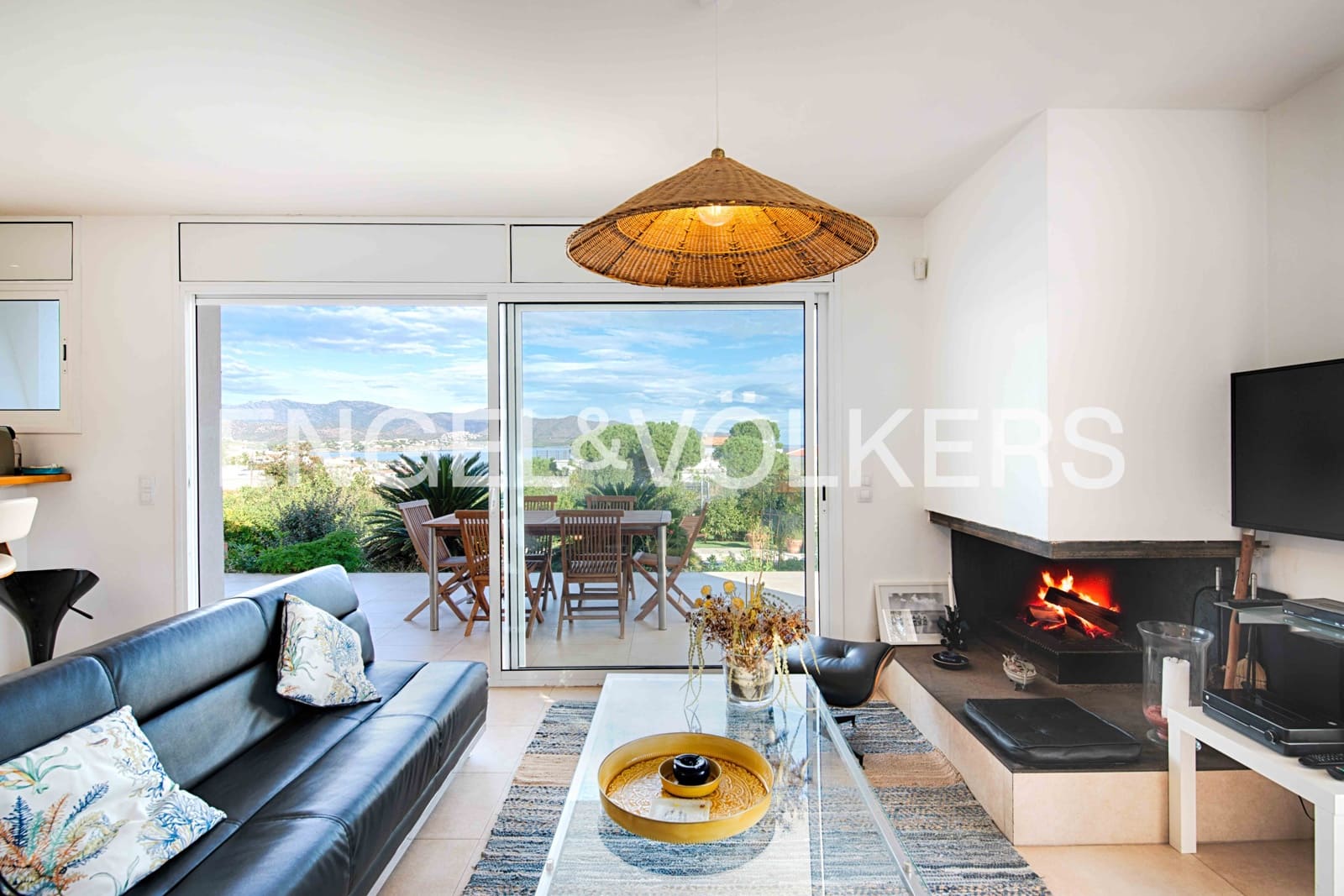 3 bedroom Villa for sale in El Port de la Selva with pool garage - € 935,000 (Ref: 9343640)