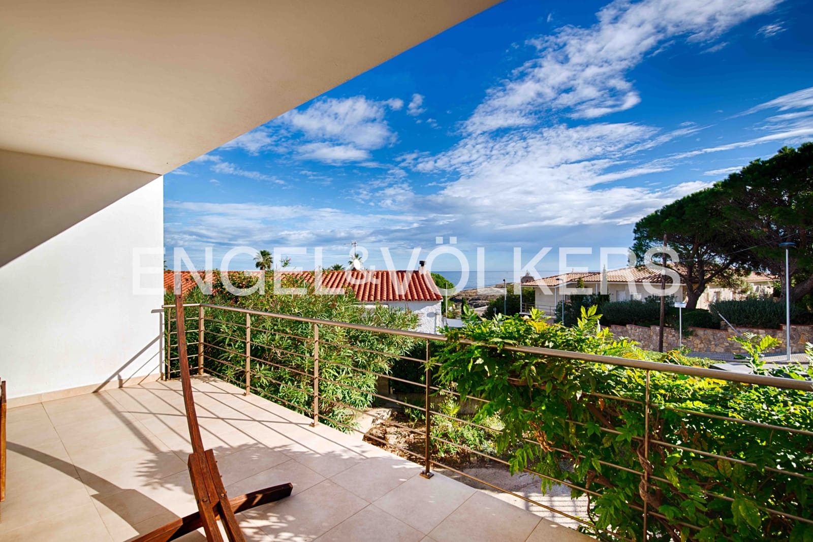 3 bedroom Villa for sale in El Port de la Selva with pool garage - € 935,000 (Ref: 9343640)
