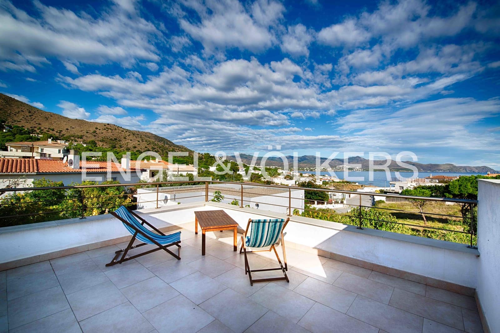 3 quarto Moradia para venda em El Port de la Selva com piscina garagem - 935 000 € (Ref: 9343640)