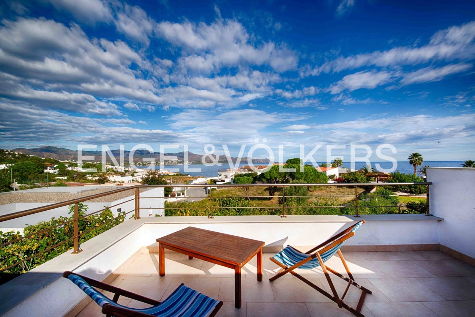 3 quarto Moradia para venda em El Port de la Selva com piscina garagem - 935 000 € (Ref: 9343640)