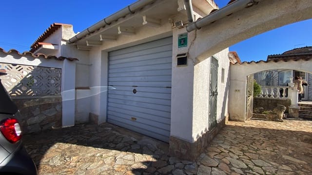 3 chambre Villa/Maison à vendre à Empuriabrava, Castelló d'Empúries avec piscine garage - 1 390 000 € (Ref: 9352160)