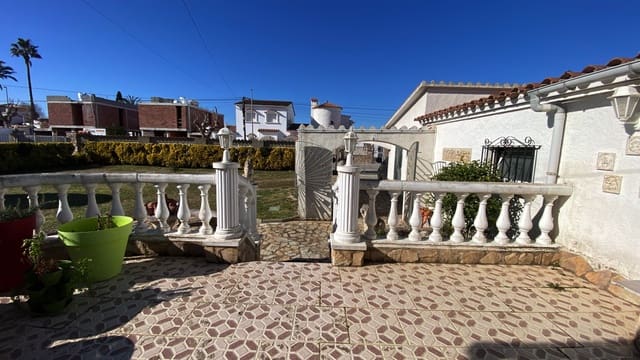 3 chambre Villa/Maison à vendre à Empuriabrava, Castelló d'Empúries avec piscine garage - 1 390 000 € (Ref: 9352160)