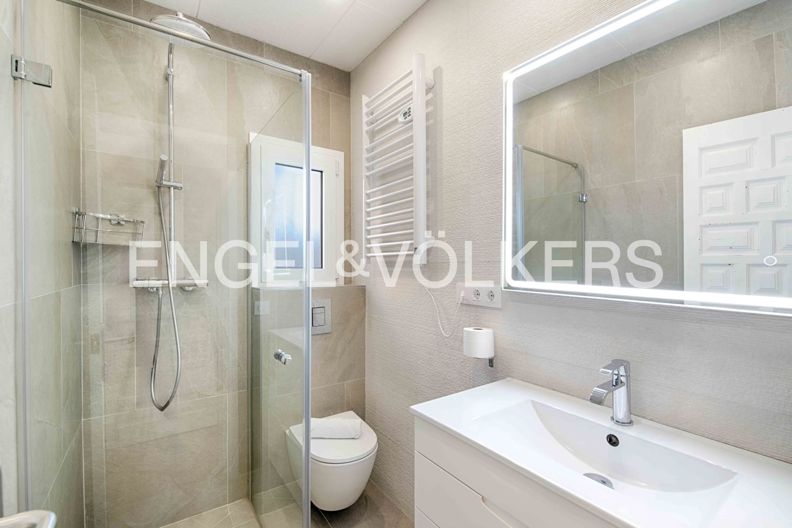 3 slaapkamer Villa te koop in Empuriabrava met zwembad garage - € 1.390.000 (Ref: 9352160)