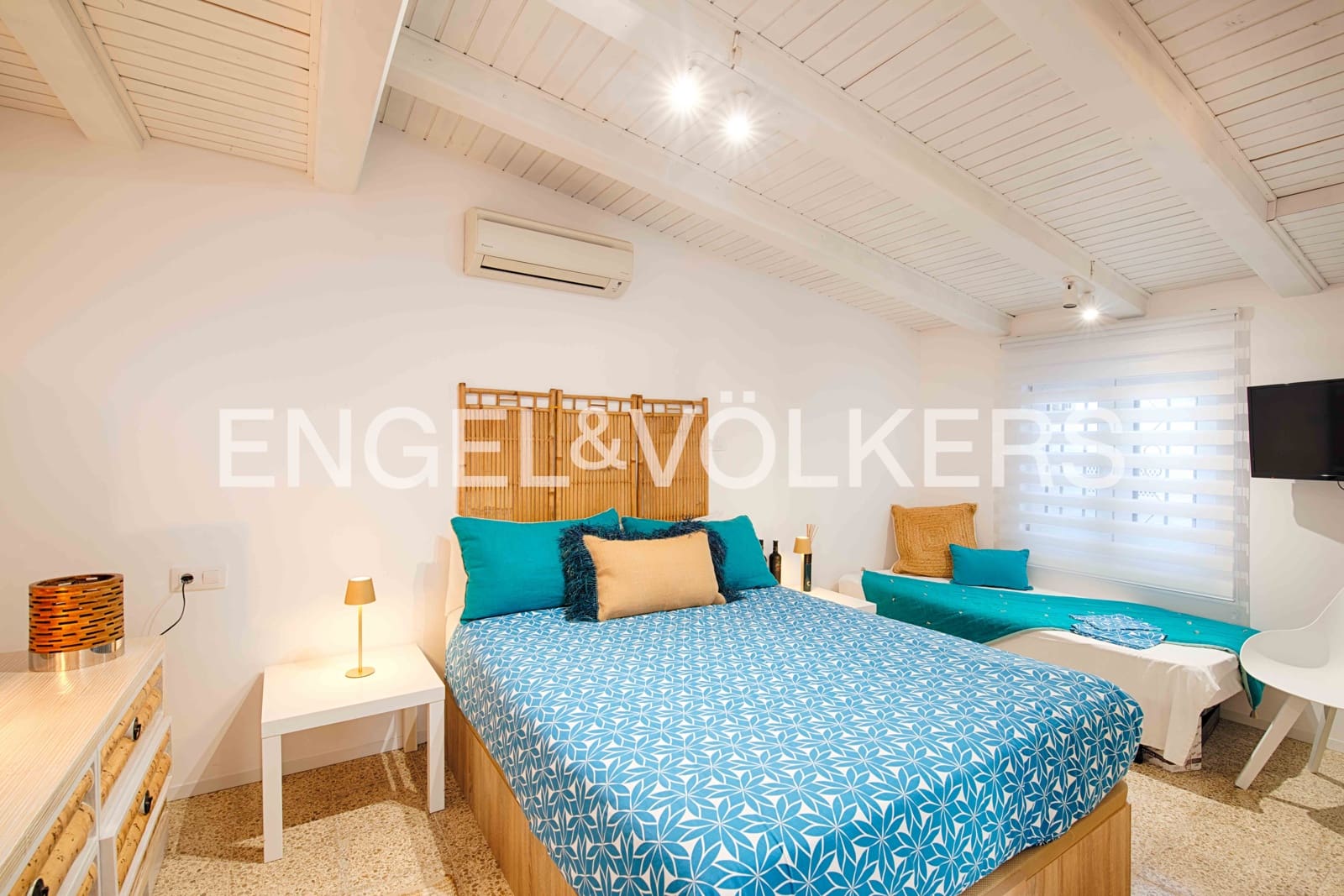 3 slaapkamer Villa te koop in Empuriabrava met zwembad garage - € 1.390.000 (Ref: 9352160)
