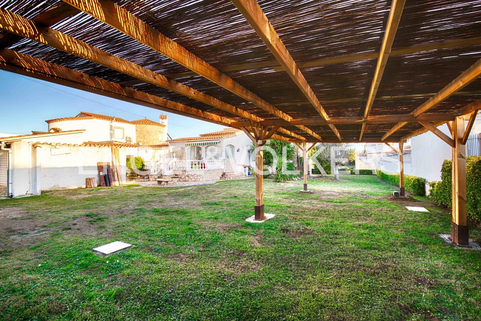 3 camera da letto Villa in vendita in Empuriabrava con piscina garage - 1.390.000 € (Rif: 9352160)