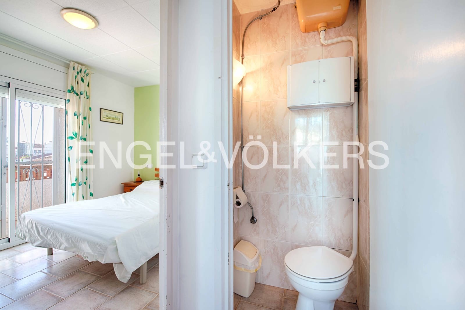 2 slaapkamer Villa te koop in Empuriabrava met garage - € 295.000 (Ref: 9378144)