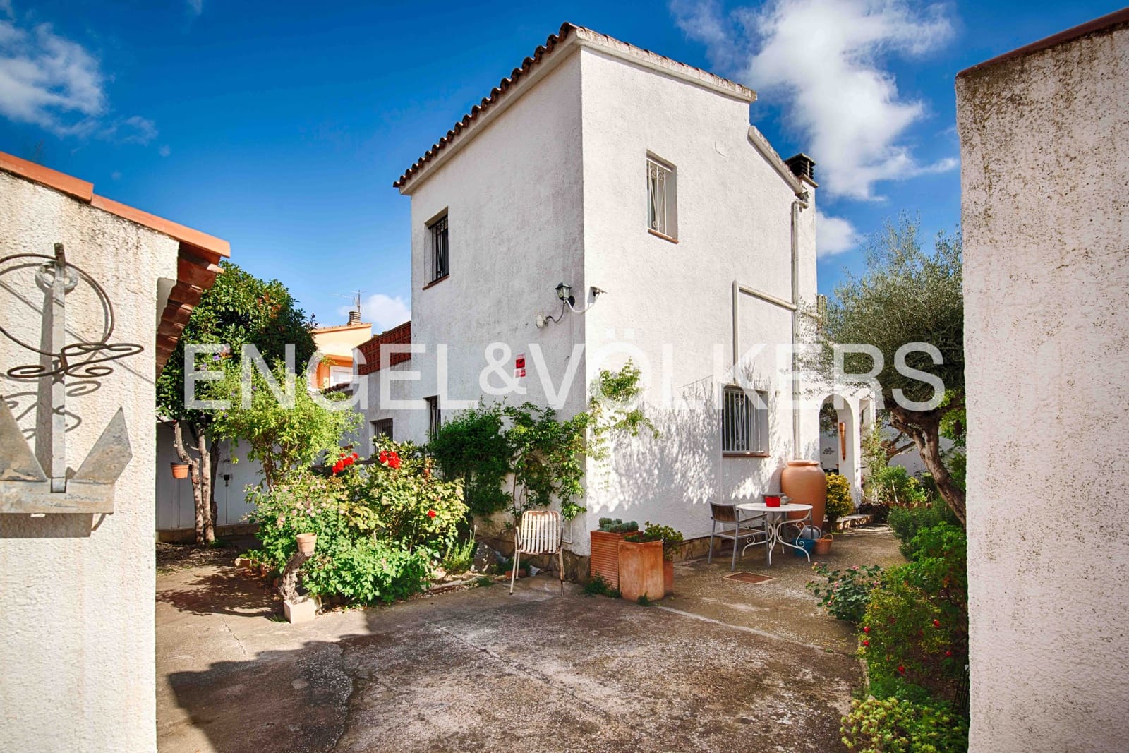 2 slaapkamer Villa te koop in Empuriabrava met garage - € 295.000 (Ref: 9378144)