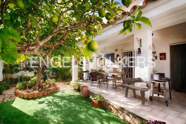 2 sovrum Villa till salu i Empuriabrava, Castelló d'Empúries med garage - 295 000 € (Ref: 9378144)