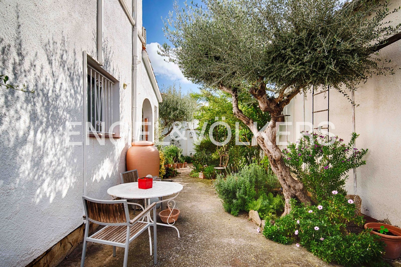 2 slaapkamer Villa te koop in Empuriabrava met garage - € 295.000 (Ref: 9378144)